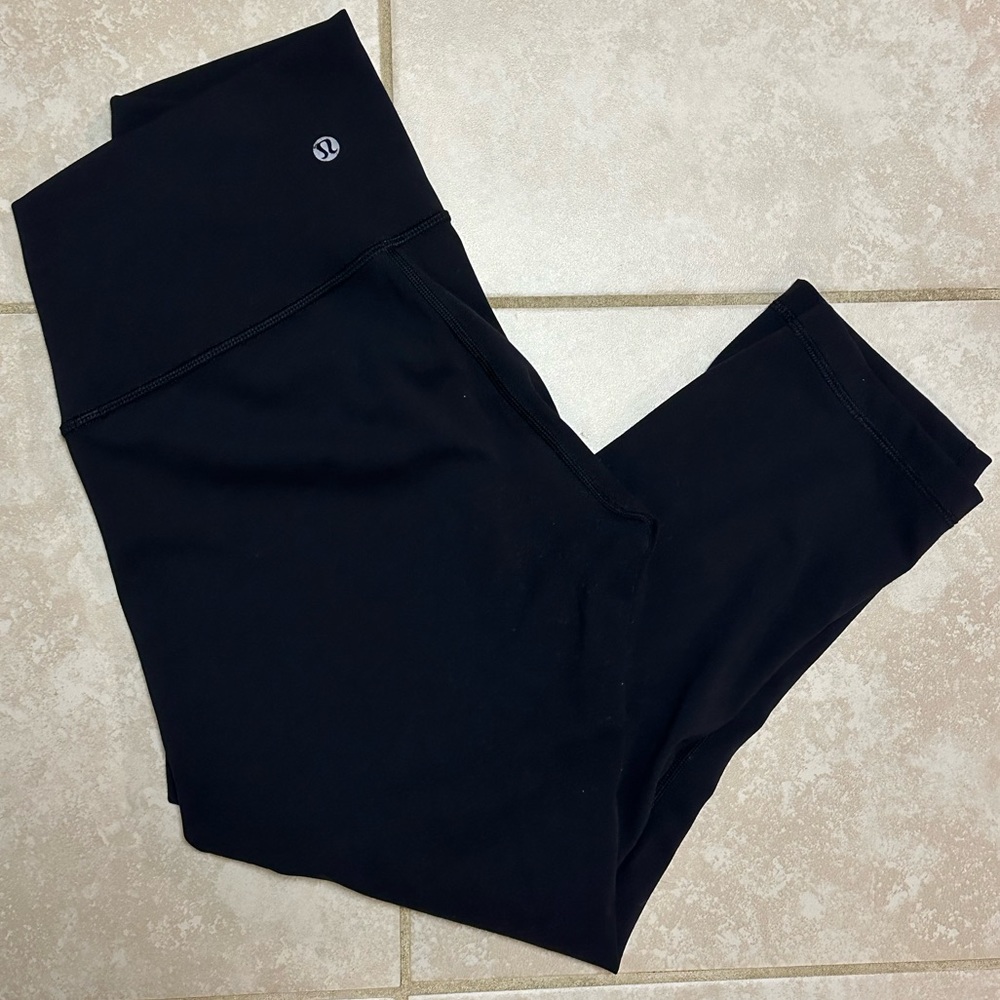 lululemon 🍋 cropped leggings size 4